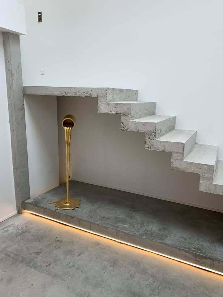 Loft Artiste Lyon — Escalier Béton Quartz